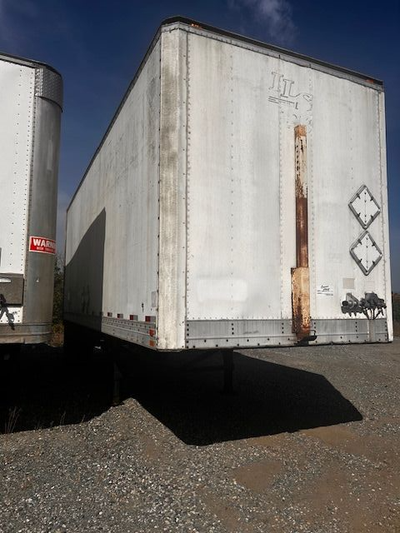 1989 GREAT DANE 28' SINGLE AXLE DRY VAN SPRING RIDE Length: 28' Number of Axles: 1 Suspension: Sprin...