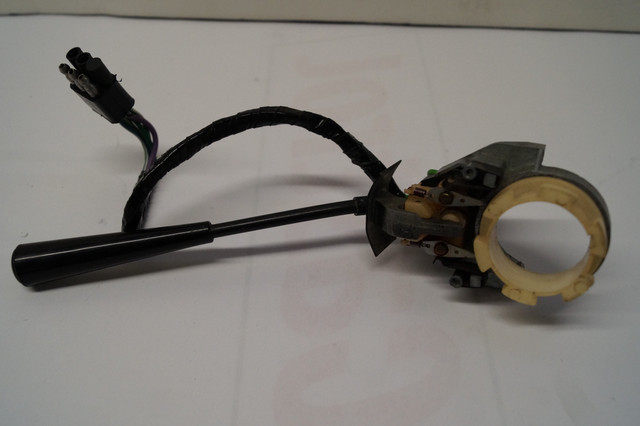 JAGUAR E TYPE TURN SIGNAL SWITCH- BIRKSHIRE AUTOMOBILES in Other Parts & Accessories in City of Toronto - Image 2