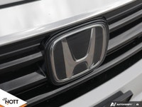 Basic Info: - Body: Van - Mileage: 80,900 kms - Interior: Black Leather - Exterior: Platinum White P... (image 8)