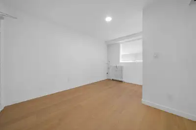 renovated studio - ID 3845, View more
