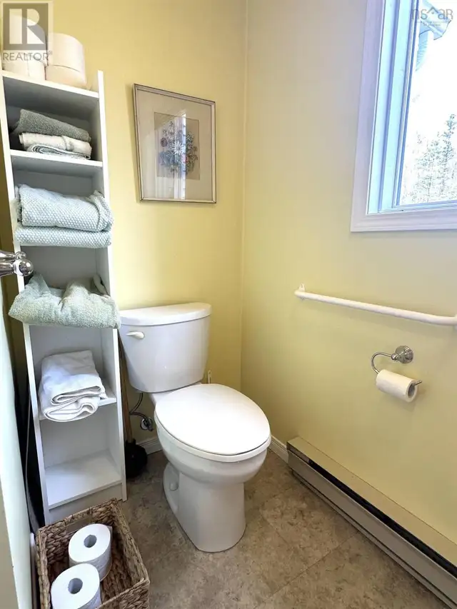 46 Old Falls Road Liverpool, Nova Scotia in Houses for Sale in Bridgewater - Image 17