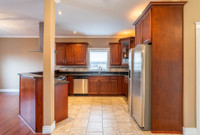 Executive semi conveniently located 10 min to DT Halifax