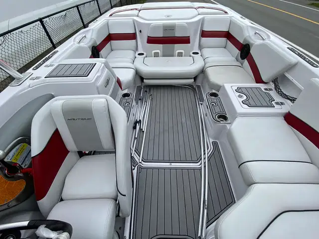 2009 Nautique SAN 220 CONSIGNATION PAS DE TAXES in Powerboats & Motorboats in Laurentides - Image 9