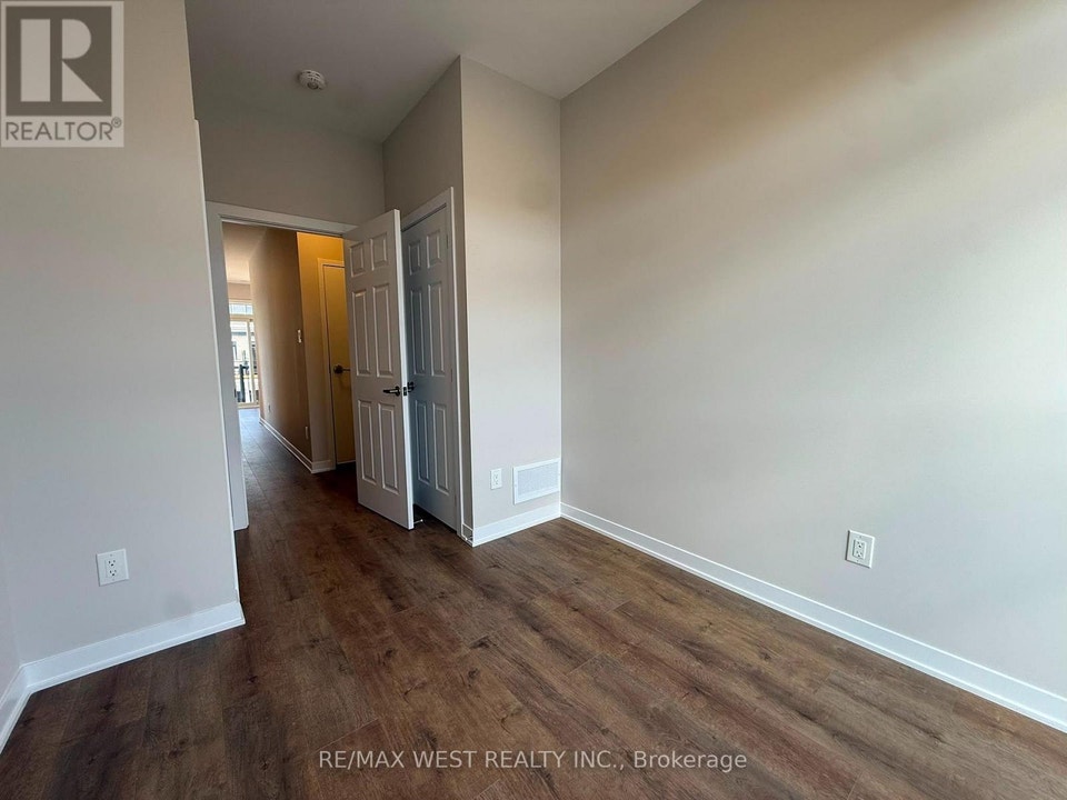 753 UTOPIE PRIVATE Ottawa, Ontario 4