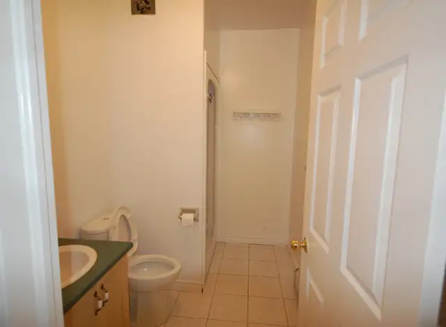 4 Bedroom 2 Bath Apartment West End Halifax September 2025 in Long Term Rentals in City of Halifax - Image 12