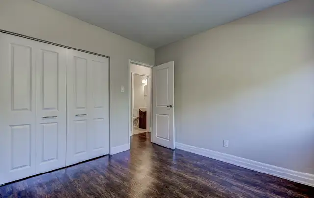 3 BDRM SUITE - fully renovated - Available May 1st in Long Term Rentals in Hamilton - Image 9