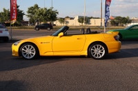 ACCIDENT FREE DEALER MAINTAINED CANADIAN CAR LOVE FROM THE FIRST SIGHT. TRULY, TRULY, A Timeless Mas... (image 3)