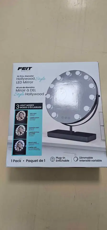 Hollywood Style LED Vanity/ makeup Mirror in Home Décor & Accents in Ottawa - Image 3