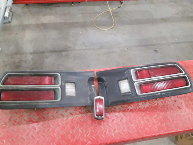 Hard to find Tail lights and rear window louvers for 240Z in Auto Body Parts in Edmonton - Image 2
