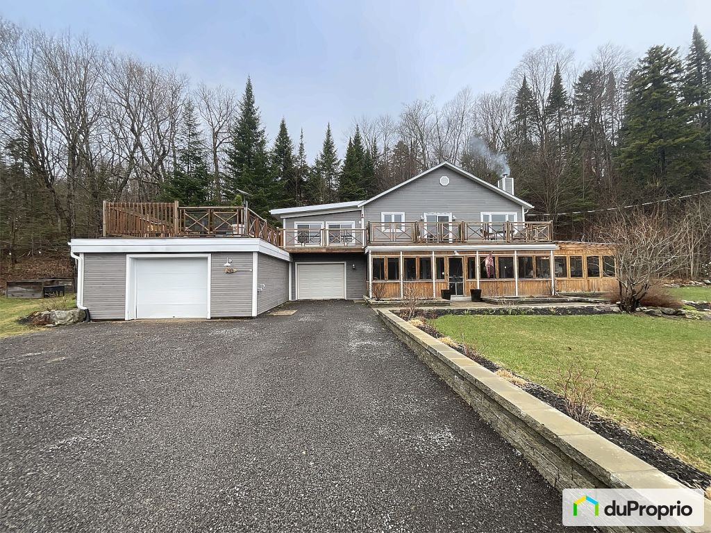 $569,000 - 2 Storey for sale in St-Damien — photo 1