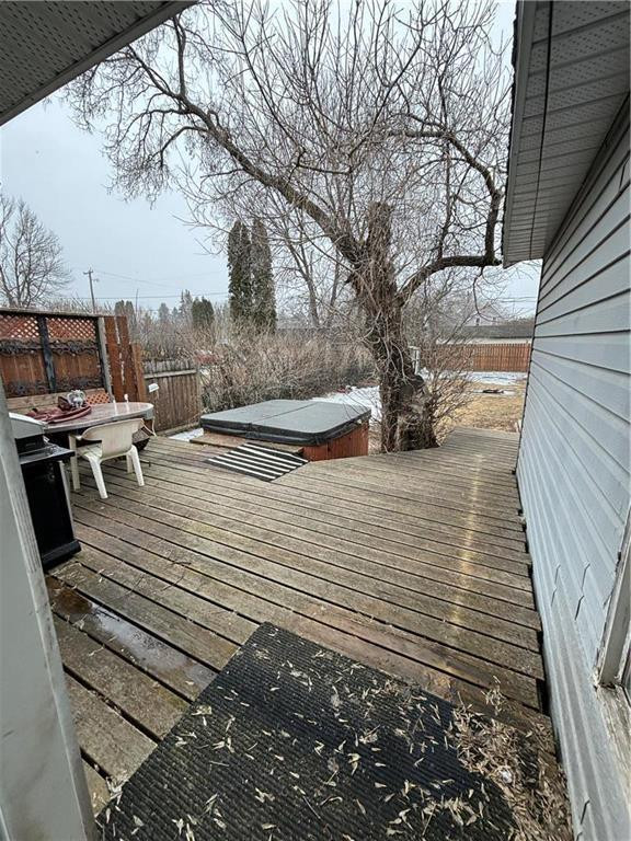 68 4th Street NW Carman, Manitoba in Houses for Sale in Portage la Prairie - Image 3