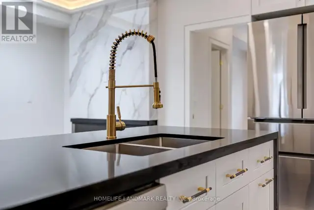 THE PALAZZO - 23 COULSON AVENUE Toronto (Forest Hill South), Ont in Long Term Rentals in City of Toronto - Image 12