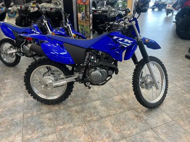 2025 YAMAHA TT-R 230 in Dirt Bikes & Motocross in Saguenay - Image 3