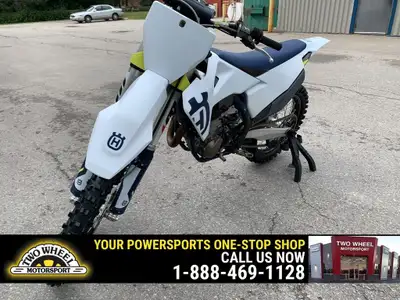 Welcome to Two Wheel Motorsport LIKE NEW-ONLY 65HOURS!!! COMPLETE SERVICE AND VALVE ADJUST COMPLETED...