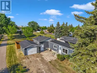 AFFORDABLE SINGLE FAMILY LIVING WITH AN ILLEGAL SUITE | FULLY RENOVATED | MASSIVE 50’ X 100’ LOT | B...