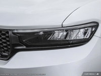 4X4 | Remote Start | Heated Seats + Wheel | Apple CarPlay | Low kms | Clean Carfax | Fully Inspected... (image 8)