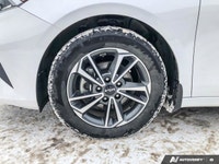 Window Grid Antenna, Wheels: 17 Alloy (Graphite), Vinyl Door Trim Insert, Variable Intermittent Wipe... (image 9)