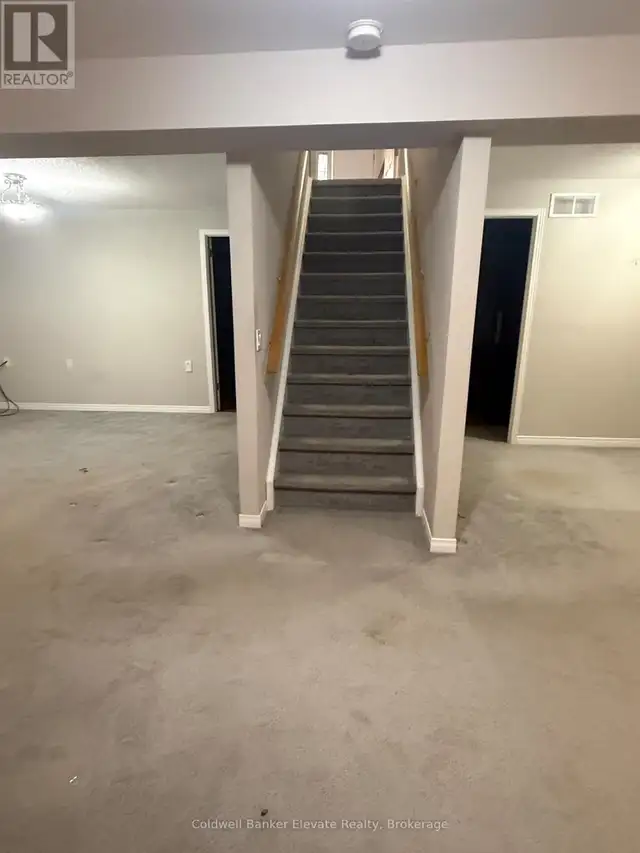9 - 2705 KINGSWAY DRIVE Kitchener, Ontario in Houses for Sale in Kitchener / Waterloo - Image 10