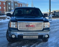 This 2012 GMC Sierra K1500 SLE gives you that confident, commanding feeling every time you get behin... (image 4)