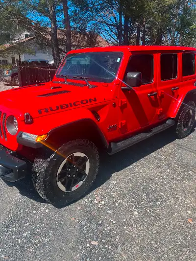 2021 Jeep wrangler rubicon, loaded, only 66,000 km