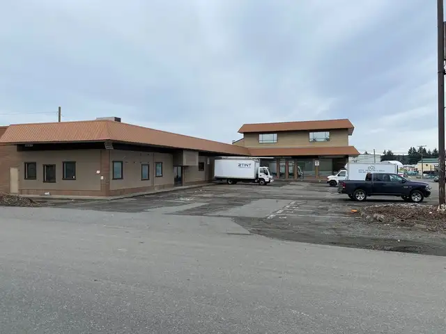 Industrial/Commercial Space for Lease - 2nd Floor - Unit G in Commercial & Office Space for Rent in Nanaimo - Image 2