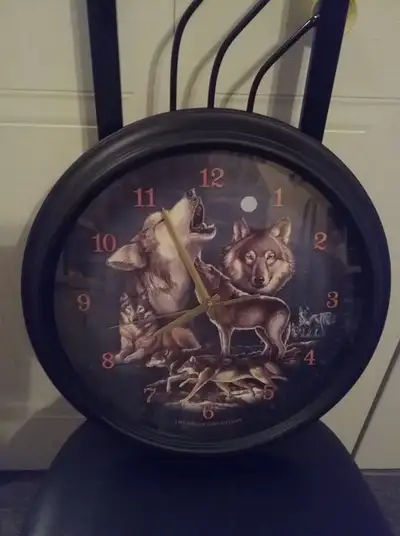 Horloge 51 centimètres, c'est disponible., View more