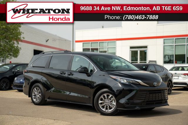 2025 Toyota Sienna LE in Cars & Trucks in Edmonton