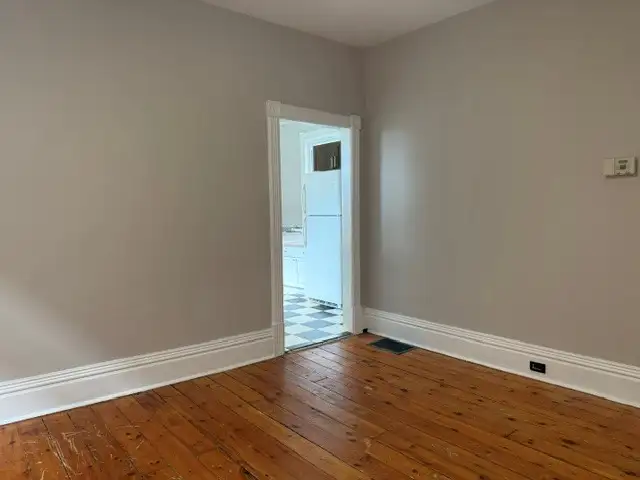 DOWNTOWN STUDENT HOME - ALL INCLUSIVE $750/month63236064473603123