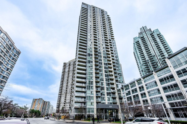 2-Bed Condo near Square One | Modern Living! in Condos for Sale in Mississauga / Peel Region