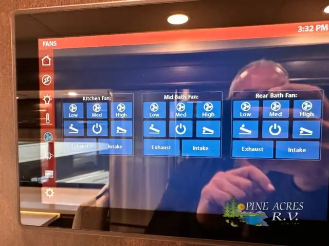 2024 Entegra Coach Anthem 44D 450 h.p. / 1250 ft-Lbs of Torque in RVs & Motorhomes in Moncton - Image 76