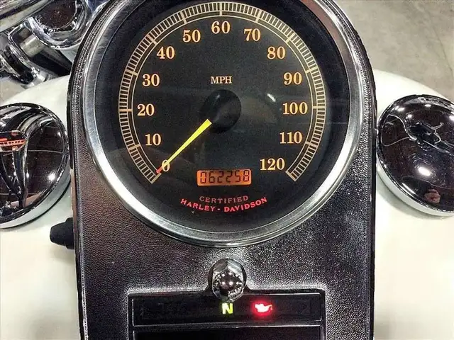 2001 Harley-Davidson FLSTC-Heritage Softail Classic in Street, Cruisers & Choppers in City of Toronto - Image 15