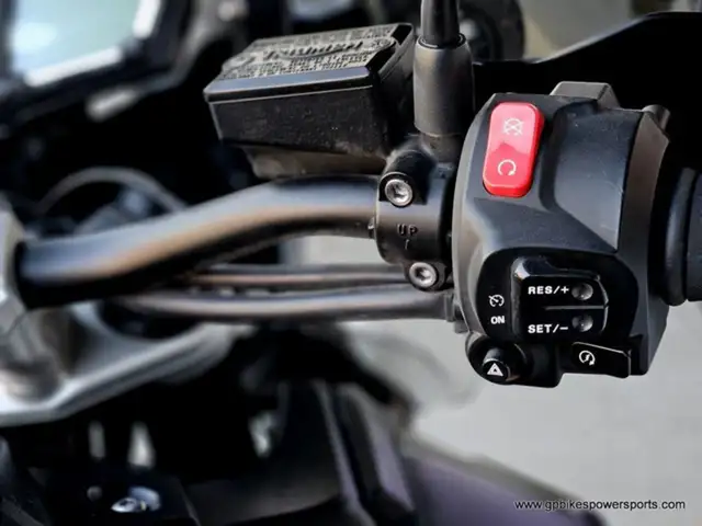 2017 Triumph Tiger Explorer XCA Matt Khaki Green in Dirt Bikes & Motocross in Oshawa / Durham Region - Image 12