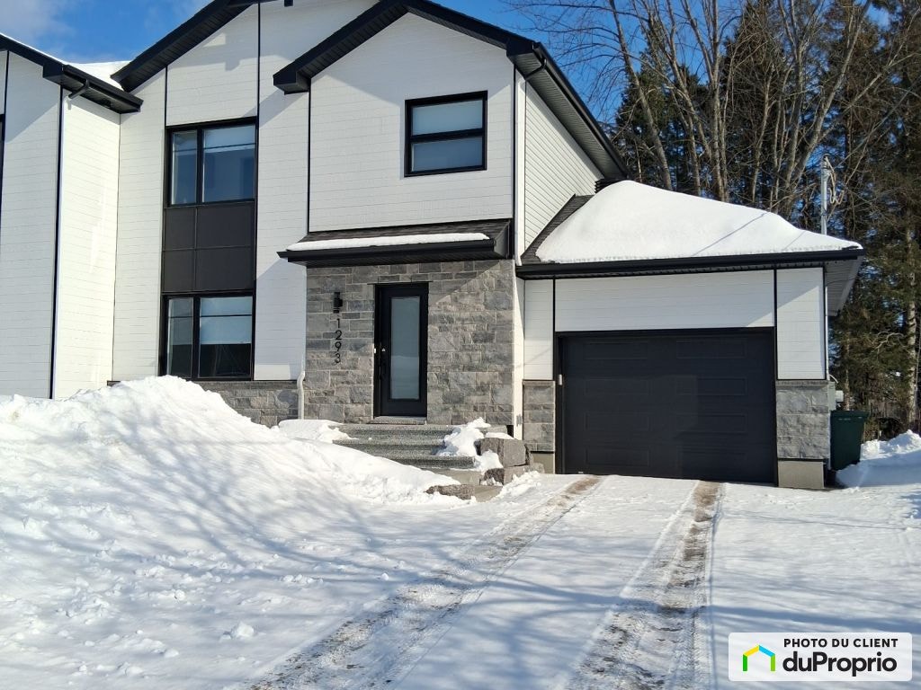 $530,000 - Semi-detached for sale in Val-Belair — photo 1