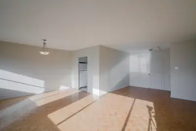 one-bedroom apartment in Downtown Montreal - ID 1462