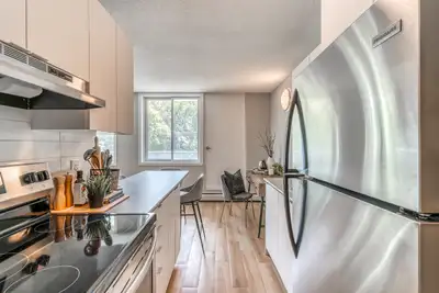 Garneau Place - Studio, 1 Bathroom Apartment for Rent