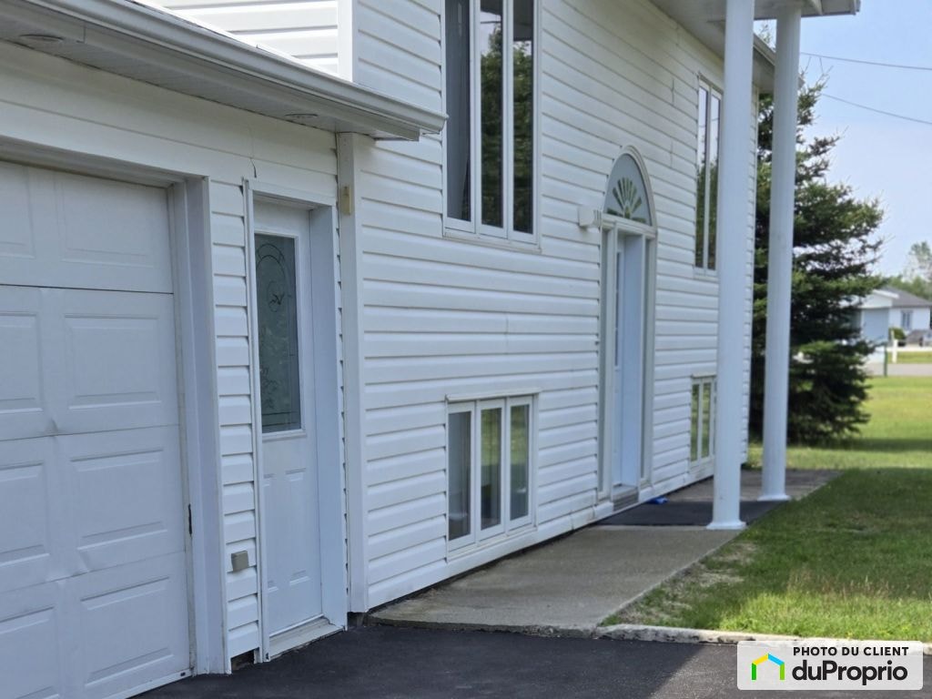 $300,000 - Bungalow for sale in Godbout — photo 3