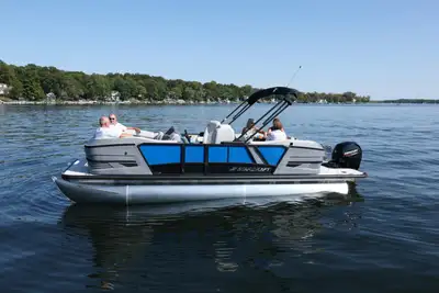 2026 Starcraft VX 22 R DH | Yamaha Vmax 115 Victory Blue Panels W Black 2 Tone Amazing upgraded inte...