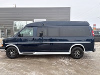 Check out this spacious and versatile 2008 Chevrolet Express 9-Passenger Van the perfect people move... (image 1)