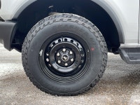 HARD TOP! TRAILER TOW PACKAGE! HEATED VINYL FRONT SEATS! REMOTE START! 12" TOUCHSCREEN WITH APPLE CA... (image 8)