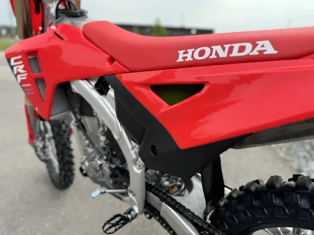 2026 Honda CRF450R in Dirt Bikes & Motocross in Kitchener / Waterloo - Image 18