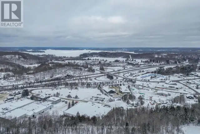 216 - 1 CRESCENT ROAD Huntsville (Brunel), Ontario in Commercial & Office Space for Rent in Muskoka - Image 17