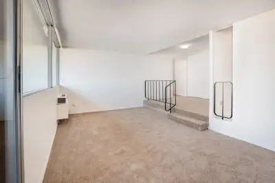 CENTRETOWN PLACE - 400 Slater St. Please call or email for information or to arrange a showing. Tel:...