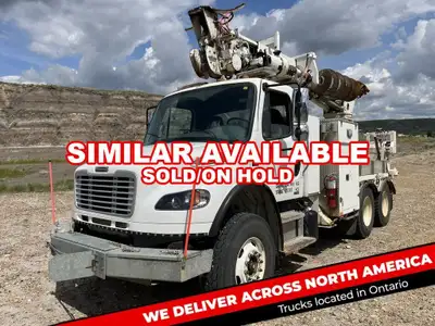 Commander C4045 (Max Capacity: 20,440Lbs / Max Reach: 45') Controlled by Hetromic Wireless Remote Co...