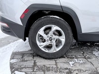 Crowfoot Hyundai, AMVIC Licensed Dealer Mileage: 28,923 History: One Owner Discover the perfect comb... (image 4)