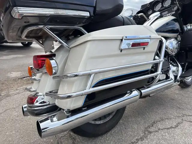 2012 Harley-Davidson Electra Glide Classic ~ ELECTRA GLIDE CLASS in Sport Touring in City of Toronto - Image 13