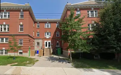 Bachelor/Studio Apartments - Coxwell and Gerrard