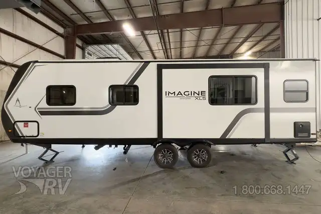 2026 Grand Design Imagine XLS 25RLE in Travel Trailers & Campers in Kelowna - Image 4