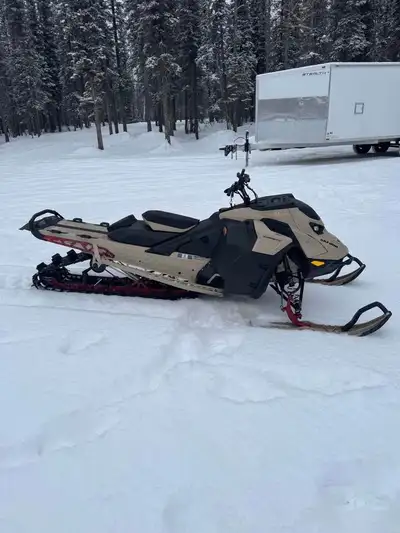 APPLY NOW: https://www.ridecollective.ca/get-pre-approved 2024 SKI-DOO SUMMIT X 850 850 E-TEC engine...