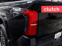 NO ACCIDENTS / CLEAN CARFAX / 1 OWNER / Lane Departure Warning, Auto Dimming Rearview Mirror, Push B... (image 9)