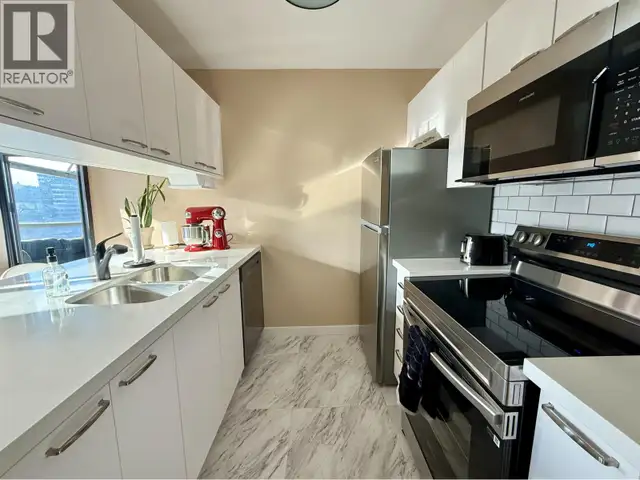 1701 438 SEYMOUR STREET Vancouver, British Columbia in Condos for Sale in Vancouver - Image 8